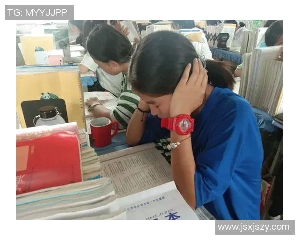 专访杨芳:探寻排球背后的成功秘诀与奋斗历程 专访杨芳:探寻排球背后的成功秘诀与奋斗历程