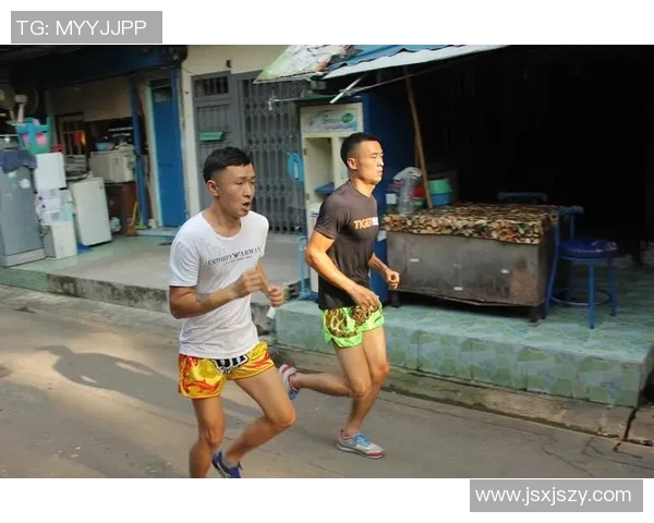 成都足球队的奋进之路：从低谷到巅峰的真实故事与奋斗历程