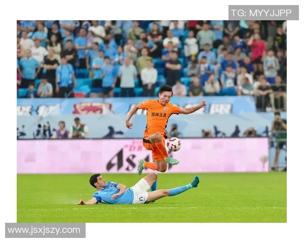 足球明星摆阵姿势图片展示他们的风采与战术魅力，激发球迷的热情与期待