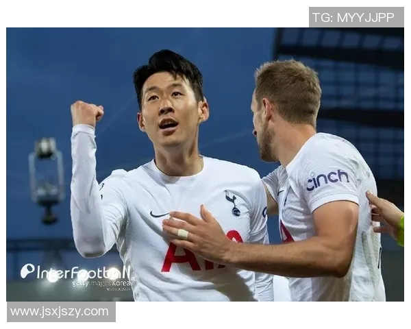 韩国足球明星的崛起与成就背后故事揭秘